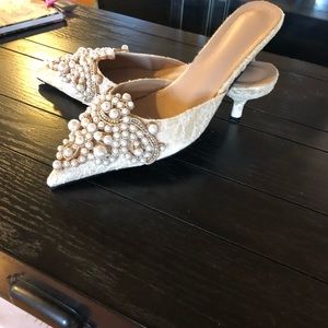Faux Pearl Decor Kitten Heeled Mules size 41 (US 10). Worn only once!